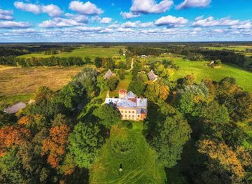 latvia/vidzeme/attraction/zvartavas-pils