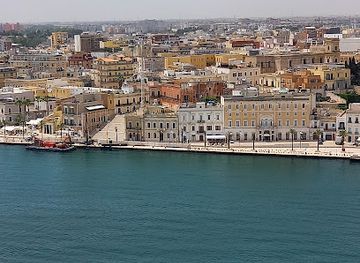 italy/salento/attraction/colonne-romane