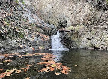 cyprus/troodos/attraction/small-waterfall