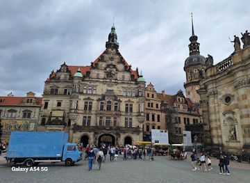 germany/dresden/altstadt/attraction/schlossplatz
