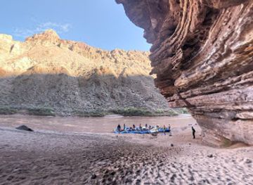 arizona/havasu-falls/attraction/keyhole-natural-bridge