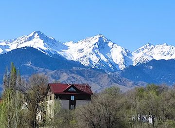 kazakhstan/almaty-mountains/attraction/embankment-along-the-bolshaya-almatinka-river