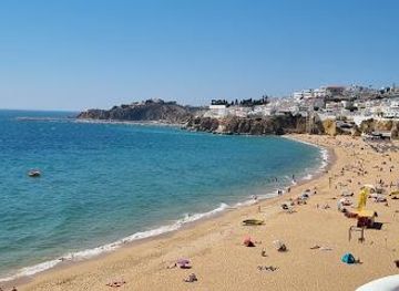 portugal/faro/attraction/praia-dos-pescadores