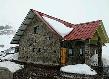 ecuador/chimborazo-region/attraction/edward-whymper-refuge