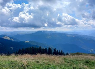 romania/bucovina/attraction/masivul-rarau-pietrele-doamnei