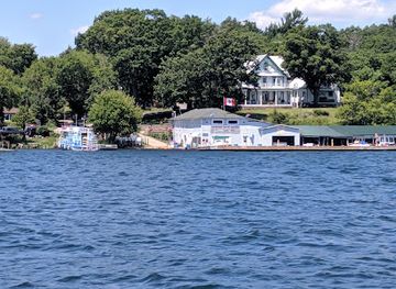 new-york/thousand-islands/attraction/wreck-of-the-islander