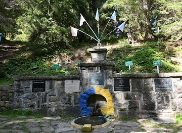 ukraine/dragobrat/attraction/pochatok-chornoyi-tysy