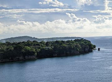 vanuatu/shefa-province/attraction/fatururu-beach