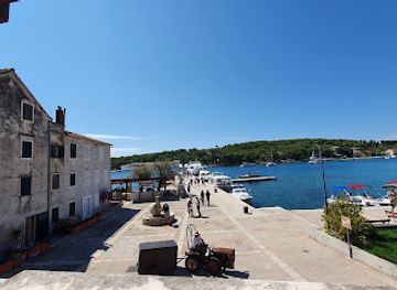 croatia/baranja/attraction/faust-vrancic-memorial-centre