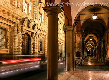 italy/bologna/attraction/palazzo-fantuzzi-bologna