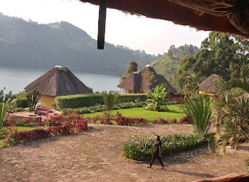 uganda/fort-portal/attraction/nmr-people-s-choice-tours
