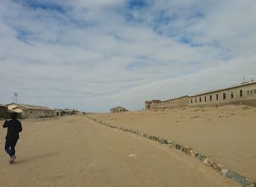 namibia/luderitz/attraction/kolmanskop
