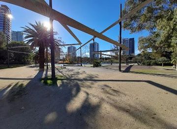 spain/barcelona/attraction/parc-de-diagonal-mar