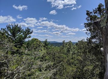 connecticut/litchfield-hills/attraction/horse-guard-state-park