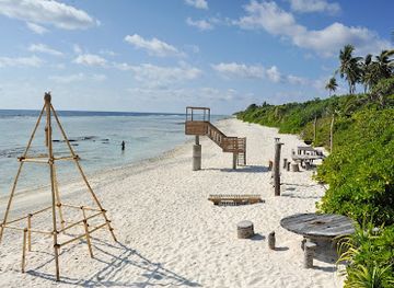 maldives/seenu-atoll/attraction/usgandu-beach