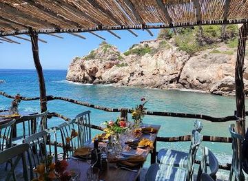 spain/palma-de-mallorca/attraction/cala-de-deia