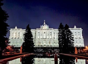 spain/castile-la-mancha/attraction/fuente-de-las-conchas