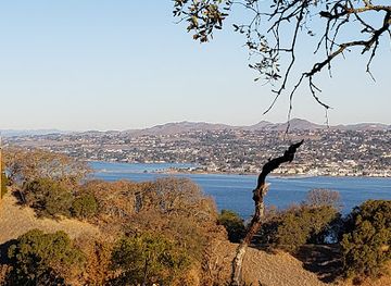 california/martinez/attraction/nejedly-staging-area