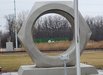 wisconsin/green-bay/attraction/worlds-original-largest-hex-nut