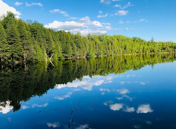 canada/southwestern-ontario/attraction/crawford-lake-iroquoian-village