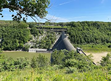 new-york/letchworth-state-park/attraction/mount-morris-dam