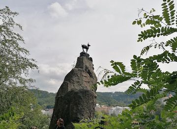 czechia/karlovy-vary/attraction/aussicht-hirschsprung-karlsbad