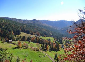 romania/bihor-mountains/attraction/vartop-glacier-cave