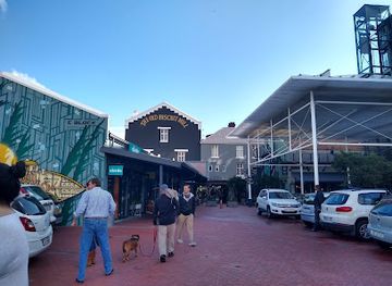 south-africa/cape-town/v-a-waterfront/attraction/hinthunt-cape-town