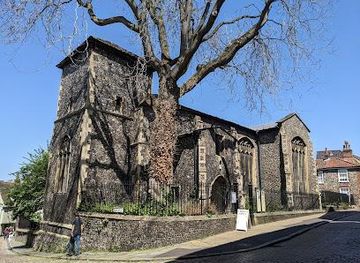 united-kingdom/norwich/attraction/hungate-medieval-art
