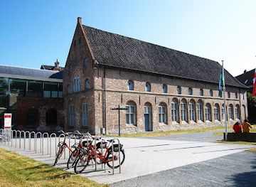 belgium/kortrijk/attraction/groeninghe-abbey