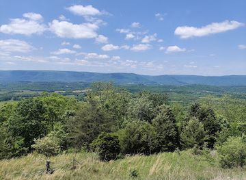 tennessee/hatchie-river-area/attraction/colorblind-viewfinder-tn-111-sequatchie-valley-overlook