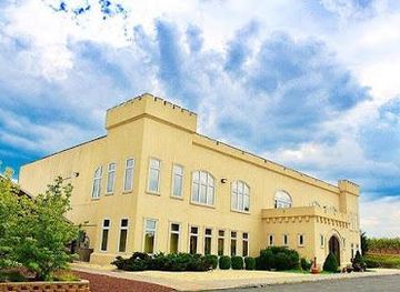 pennsylvania/allentown/attraction/sand-castle-winery