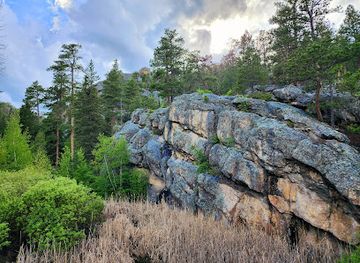 south-dakota/black-elk-peak/attraction/horsethief-lake-loop-trailhead