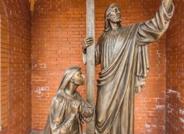 ukraine/vorokhta/attraction/kaplitsya-na-mistsi-kostelu-presviatoyi-materi-bozhoyi-chenstohovskoyi