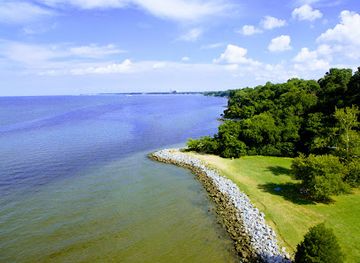 virginia/historic-triangle/attraction/yorktown-battlefield-visitor-center
