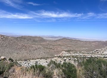 california/colorado-desert/attraction/boulder-park-mystery-caves