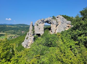 bosnia-and-herzegovina/banja-luka-region/attraction/stone-bridge