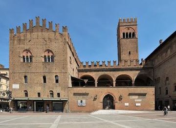 italy/bologna/attraction/palazzo-re-enzo