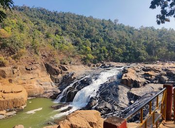 india/odisha/attraction/putudi-waterfall