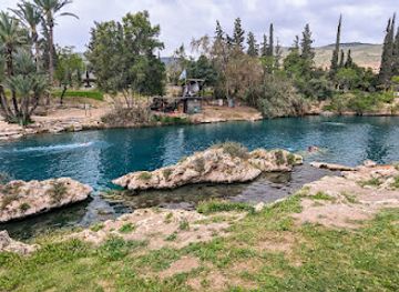 israel/jezreel-valley/attraction/gan-hashlosha-national-park