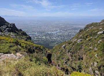 south-africa/table-mountain-national-park/attraction/pulpit-rock