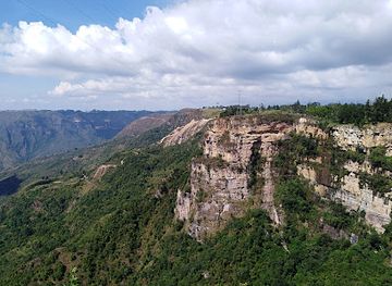 colombia/santanderes/attraction/elf-jumping