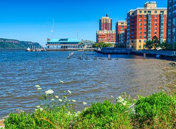 new-york/yonkers/attraction/esplanade-park