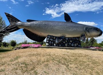 north-dakota/missouri-plateau/attraction/world-s-largest-catfish
