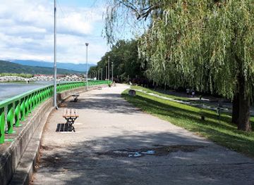 romania/gorj/attraction/the-table-of-silence