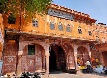 india/jaipur/jantar-mantar/attraction/tripolia-gate