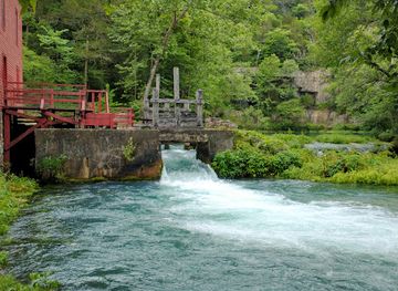missouri/current-river-basin/attraction/alley-spring-mill