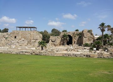 israel/caesarea/caesarea-golf-country-club/attraction/caesarea-harbor