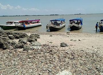 malaysia/kuala-lumpur/attraction/sky-mirror-rainbow-jetty