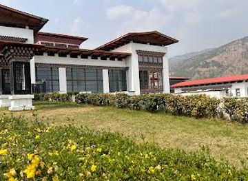bhutan/thimphu/attraction/royal-textile-academy